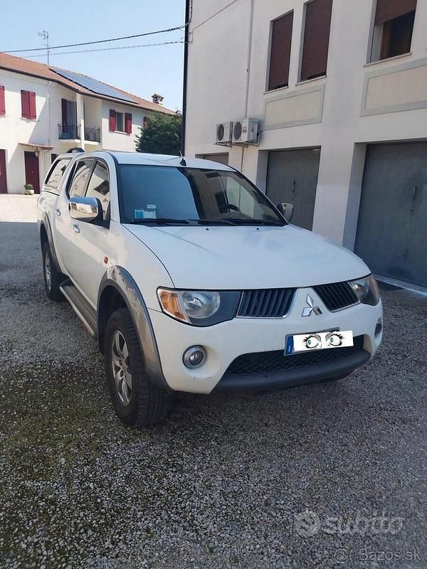 Usata Mitsubishi L200 136 CV (100 kW) 2006 Bianco Pick-up