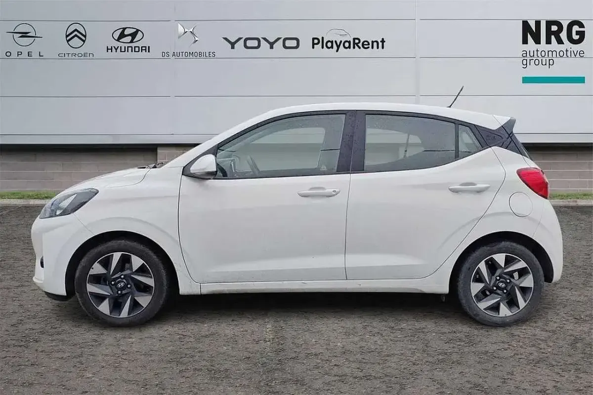 Usata Hyundai i10 67 CV (49 kW) 2023 Bianco Utilitaria
