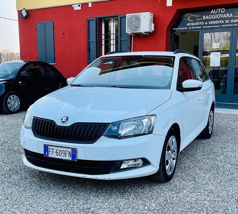 Usata Skoda Fabia Business Line 90 CV (66 kW) 2016 Bianco Station wagon