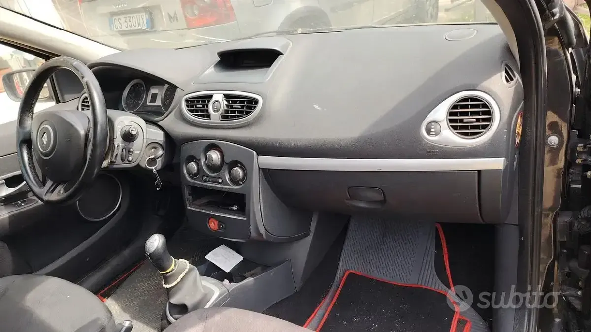 Usata Renault Clio II 2007 Nero Berlina