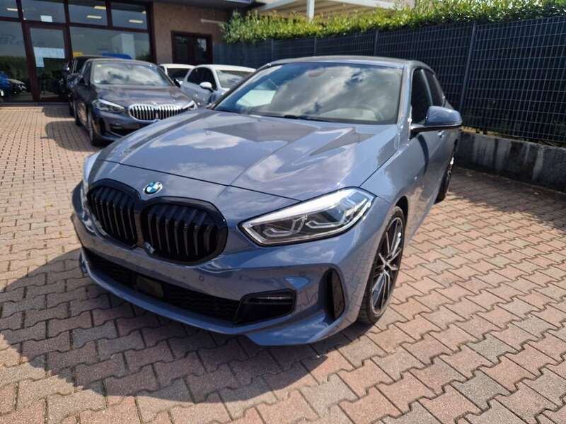 Usata BMW 120 M Sport 178 CV (130 kW) 2022 Grigio Utilitaria
