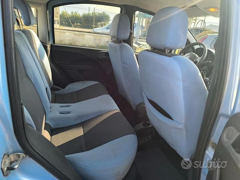 Usata Fiat Panda 4x4 Climbing 75 CV (55 kW) 2007 Blu Utilitaria