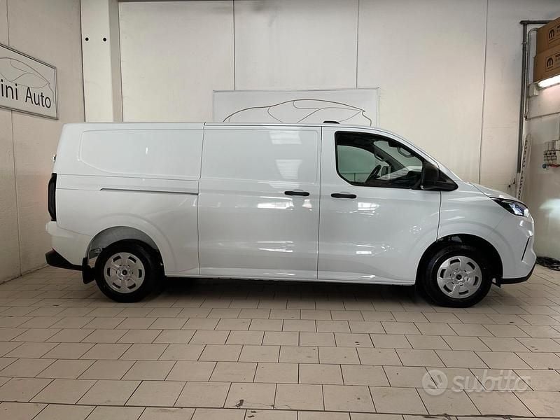 Nuova Ford Transit Custom Trend 150 CV (110 kW) 2025 Bianco Berlina