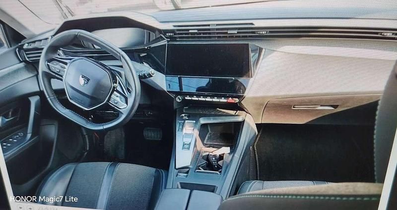 Usata Peugeot 308 SW Allure 131 CV (96 kW) 2022 Other Station wagon