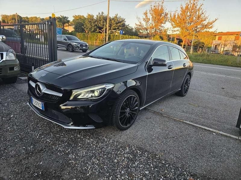 Usata Mercedes CLA200 Shooting Brake Premium 136 CV (100 kW) 2018 Station wagon