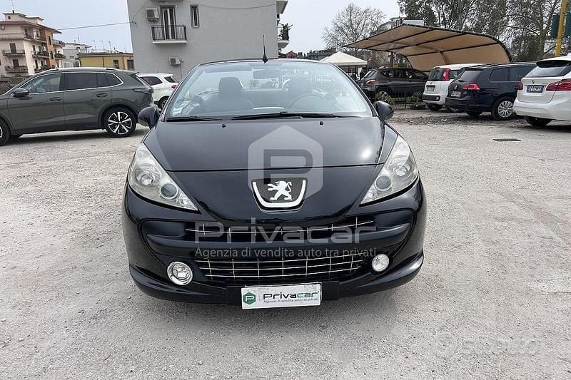Begagnad Peugeot 207 CC 110 HK (80 kW) 2009 Svart Cab