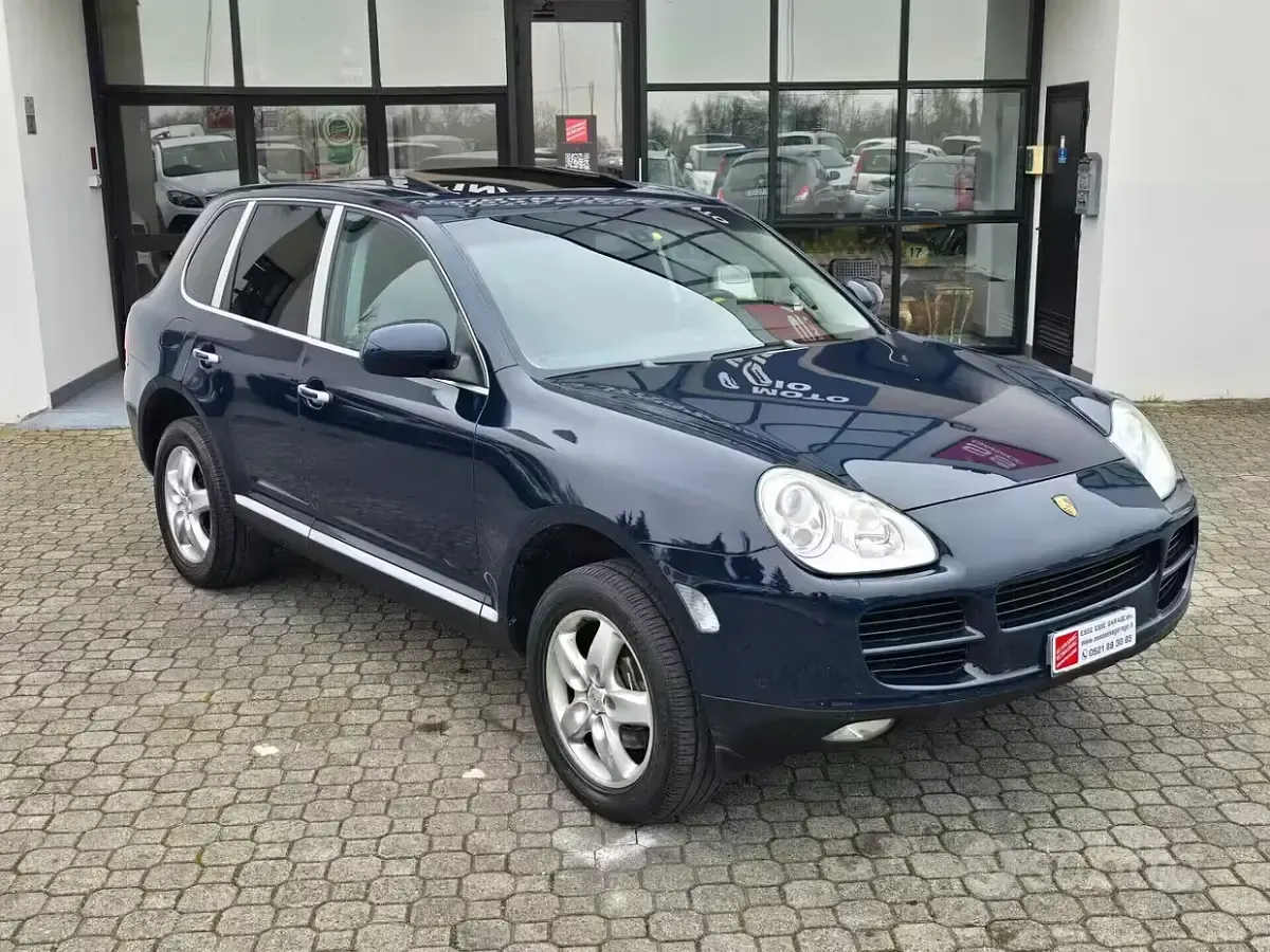 Usata Porsche Cayenne 250 CV (183 kW) 2006 Bluazzurro SUV
