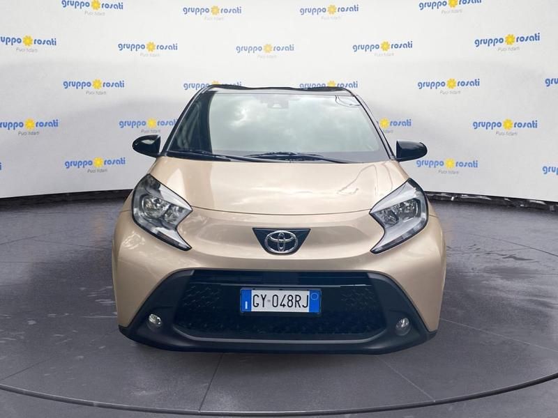 Usata Toyota Aygo X Trend 72 CV (52 kW) 2025 Beige SUV