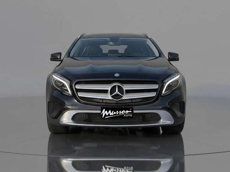Usata Mercedes GLA180 109 CV (80 kW) 2016 Nero SUV