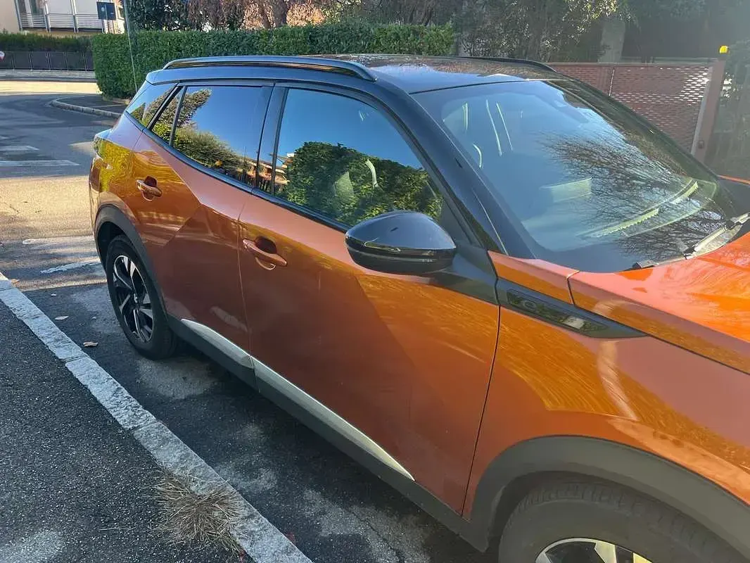 Usata Peugeot e-2008 GT-line 100 kW (136 CV) 2022 SUV