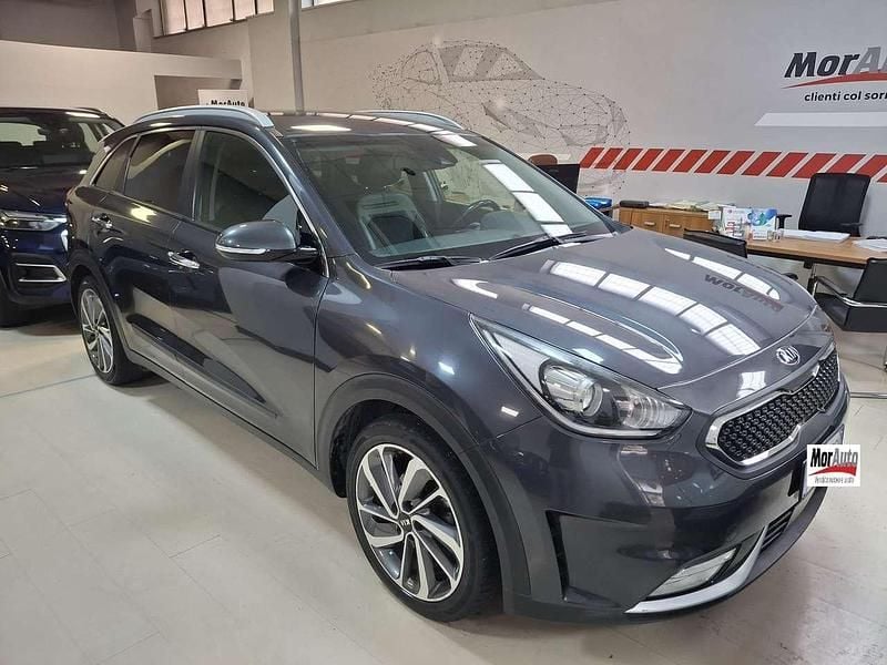 Grigio scuro Usata 2018 Kia Niro Style SUV | 10.900 € (Buon prezzo) - Immagine 1/4