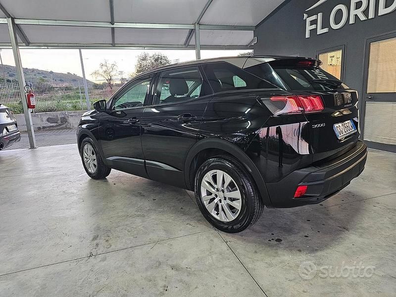 Usata Peugeot 3008 Business-Line 131 CV (96 kW) 2021 Nero SUV