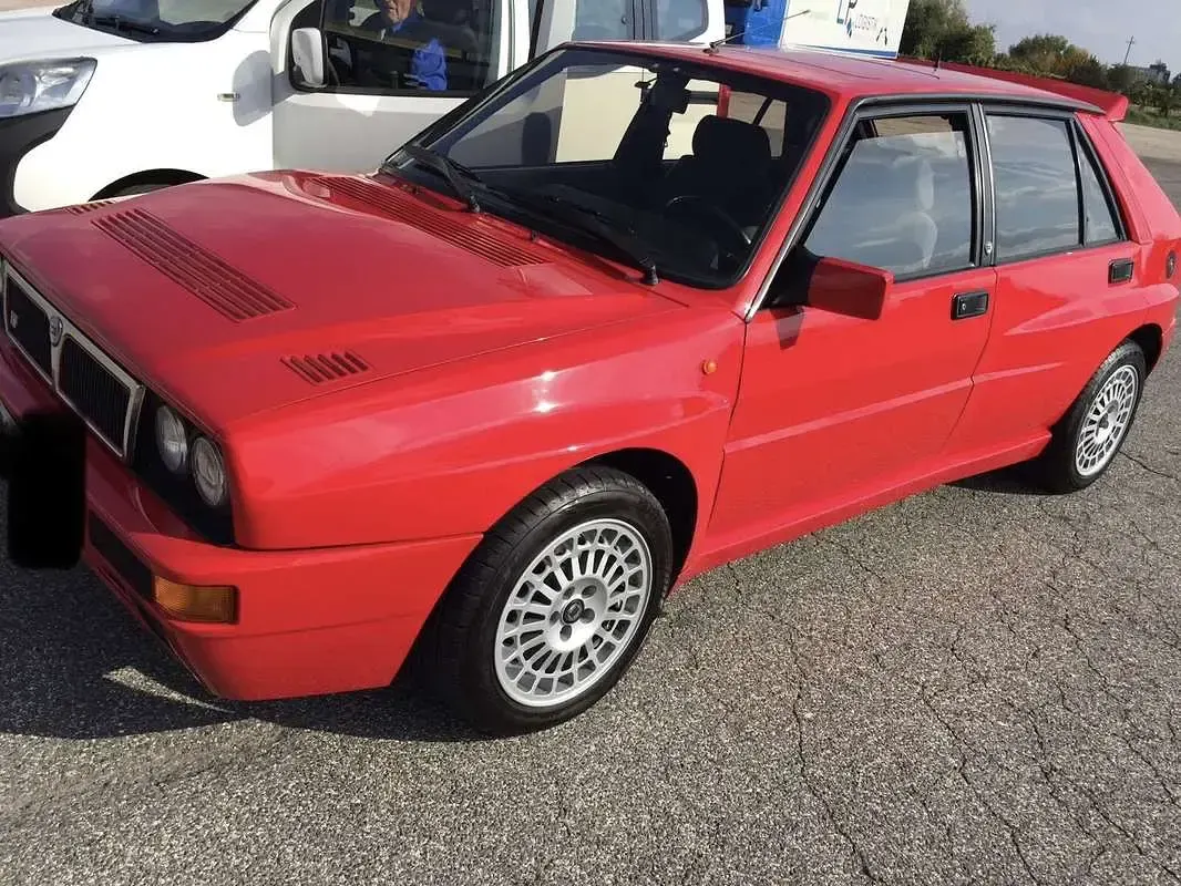 Usata Lancia Delta 205 CV (150 kW) 1991 Utilitaria