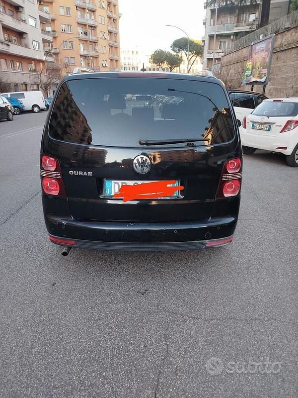 Usata VW Touran 109 CV (80 kW) 2008 Nero Monovolume