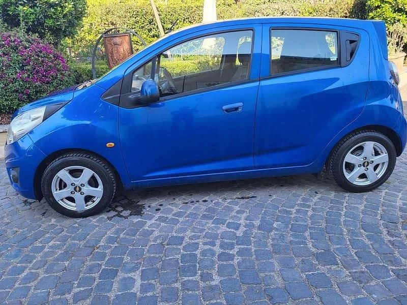 Blu/azzurro Usata 2011 Chevrolet Spark LS Utilitaria | 2400 € (Ottimo prezzo) - Immagine 1/4