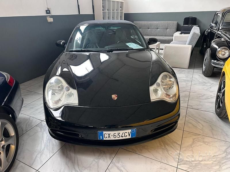 Usata Porsche 911 Carrera 4 Cabriolet 319 CV (234 kW) 2002 Nero Cabrio