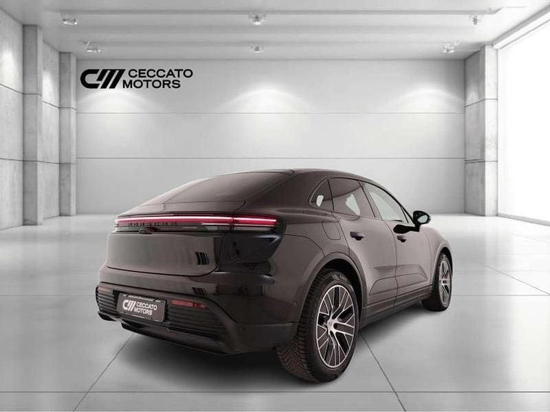 Usata Porsche Macan 330 kW (449 CV) 2025 Nero SUV
