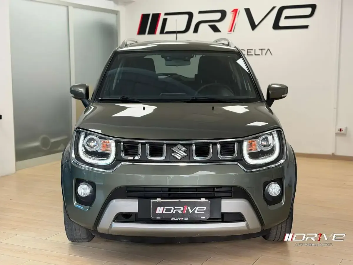 Usado Suzuki Ignis 83 CV (61 kW) 2021 Verde SUV