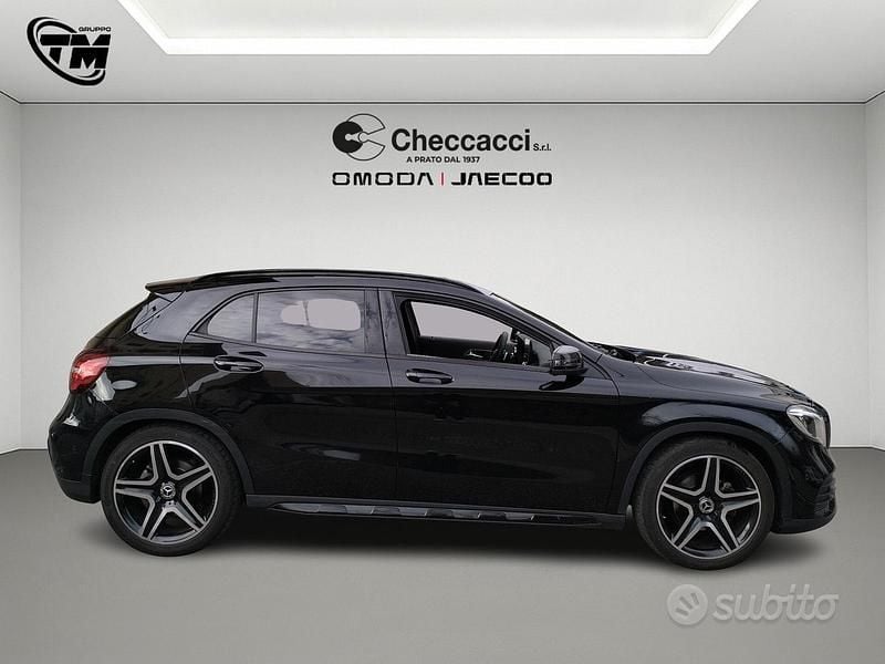 Usata Mercedes GLA200 Premium 136 CV (100 kW) 2017 Nero SUV