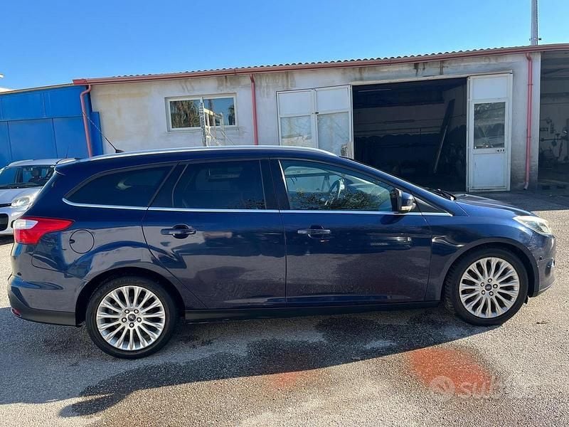 Usata Ford Focus S 115 CV (84 kW) 2012 Blu Station wagon