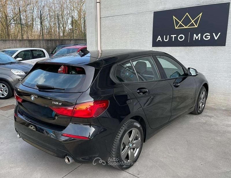 Usata BMW 118 Advantage 150 CV (110 kW) 2021 Nero Utilitaria