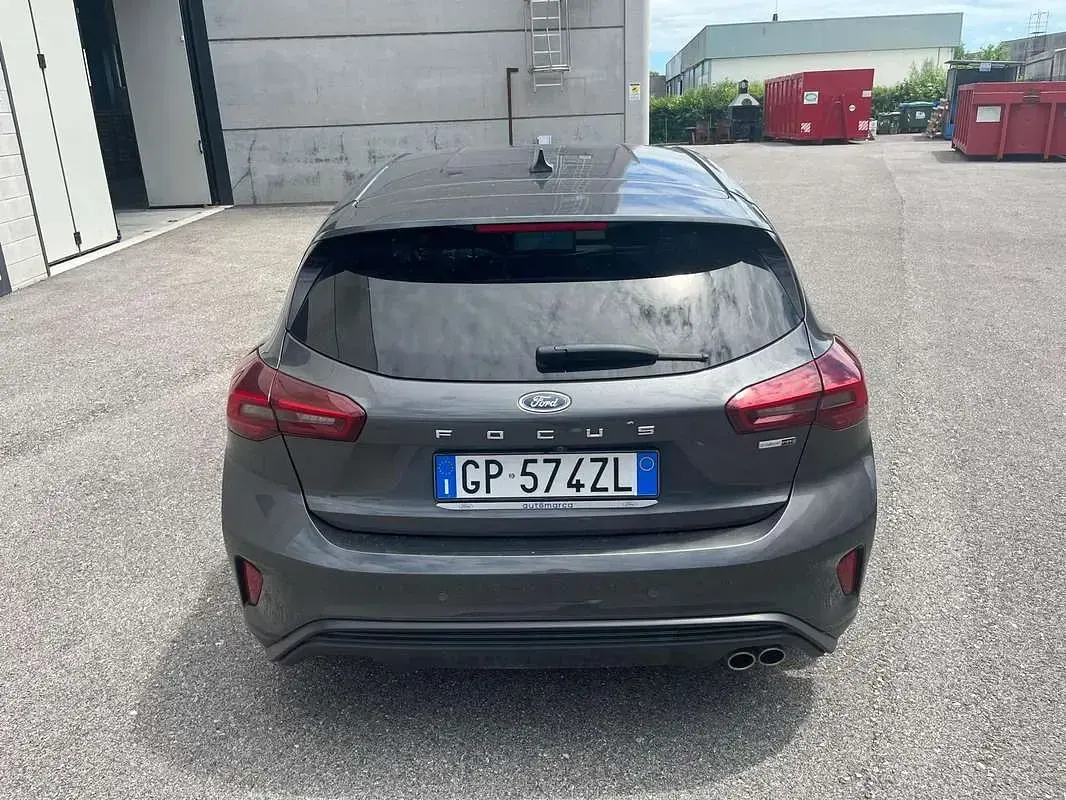 Usata Ford Focus ST-Line X 125 CV (91 kW) 2023 Grigio Berlina