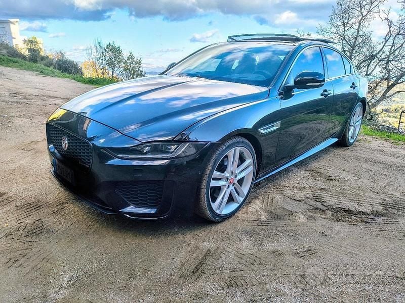 Usata Jaguar XE R-Dynamic 180 CV (132 kW) 2021 Nero Berlina