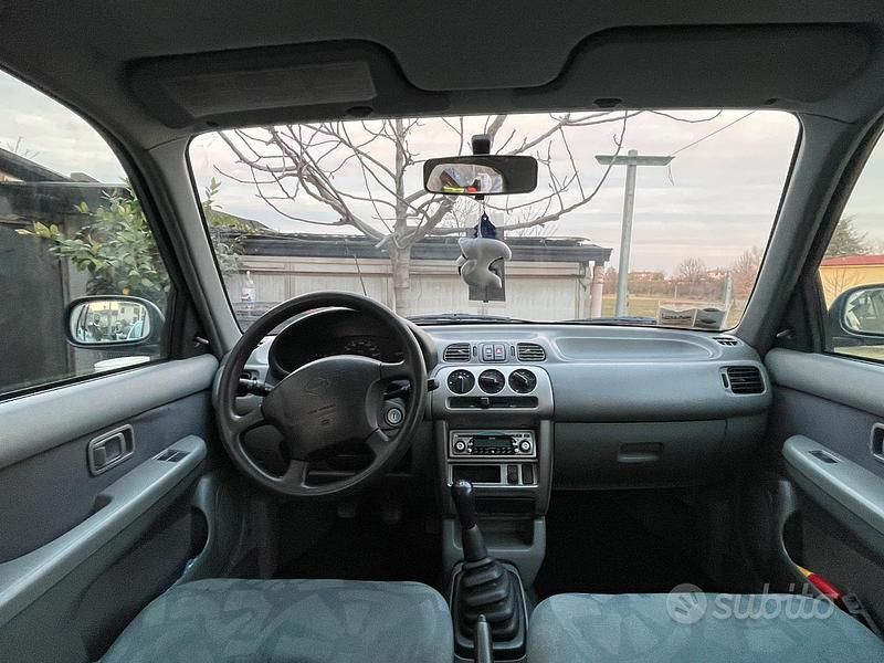 Usata Nissan Micra 60 CV (44 kW) 2000 Grigio Utilitaria