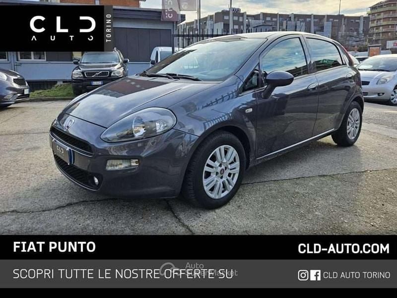 Usata Fiat Punto S 95 CV (69 kW) 2017 Grigio scuro Utilitaria