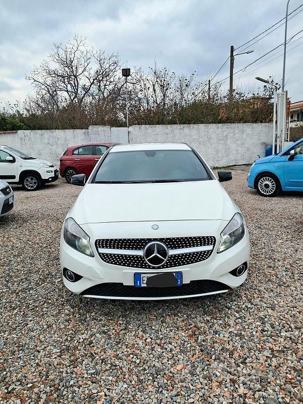 Usata Mercedes A180 109 CV (80 kW) 2012 Bianco Berlina