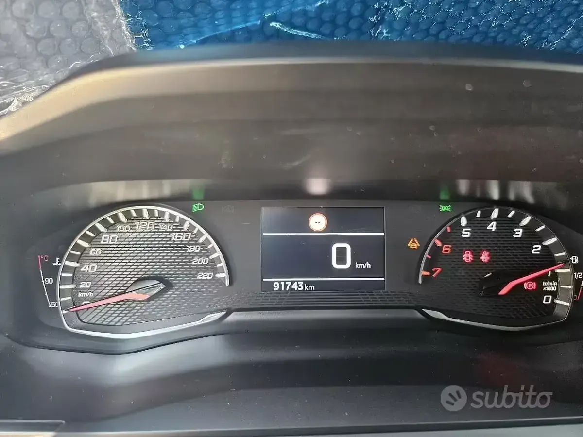 Usata Peugeot 208 S 101 CV (74 kW) 2020 Grigio Utilitaria