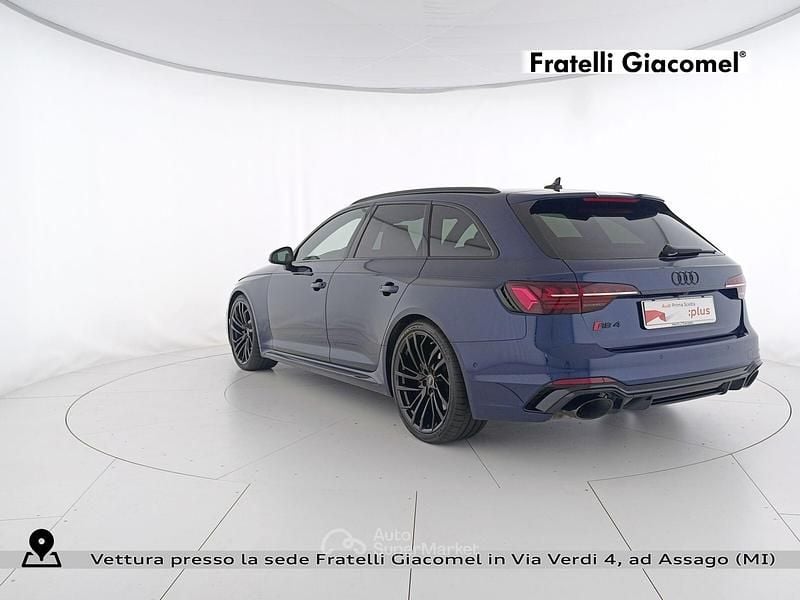 Usata Audi RS4 Comfort 450 CV (330 kW) 2024 Blu navarra metallizzato Station wagon