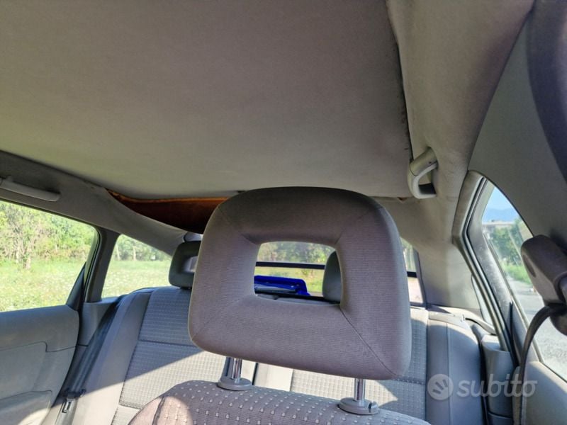 Usata Audi A2 Comfort 75 CV (55 kW) 2004 Blu/azzurro Utilitaria