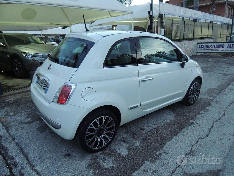 Usata Fiat 500 Lounge 69 CV (50 kW) 2015 Bianco Utilitaria