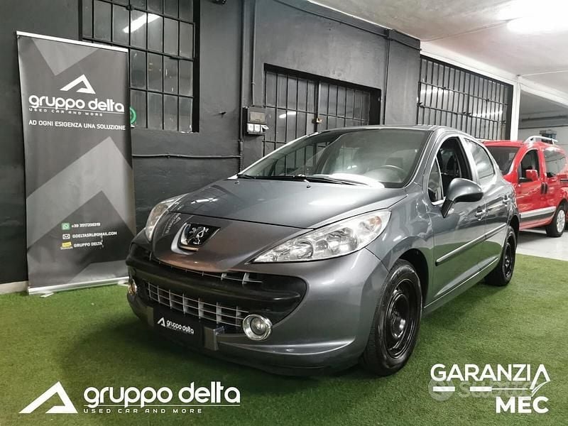 Grigio Usata 2009 Peugeot 207 Sport Tre volumi | 3990 € (Cara) - Immagine 1/4