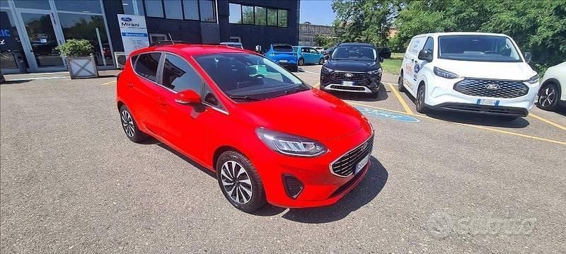 Usata Ford Fiesta Titanium 75 CV (55 kW) 2022 Rosso Utilitaria