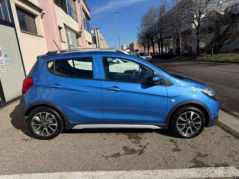 Usata Opel Karl Rocks 73 CV (53 kW) 2018 Azzurro Utilitaria