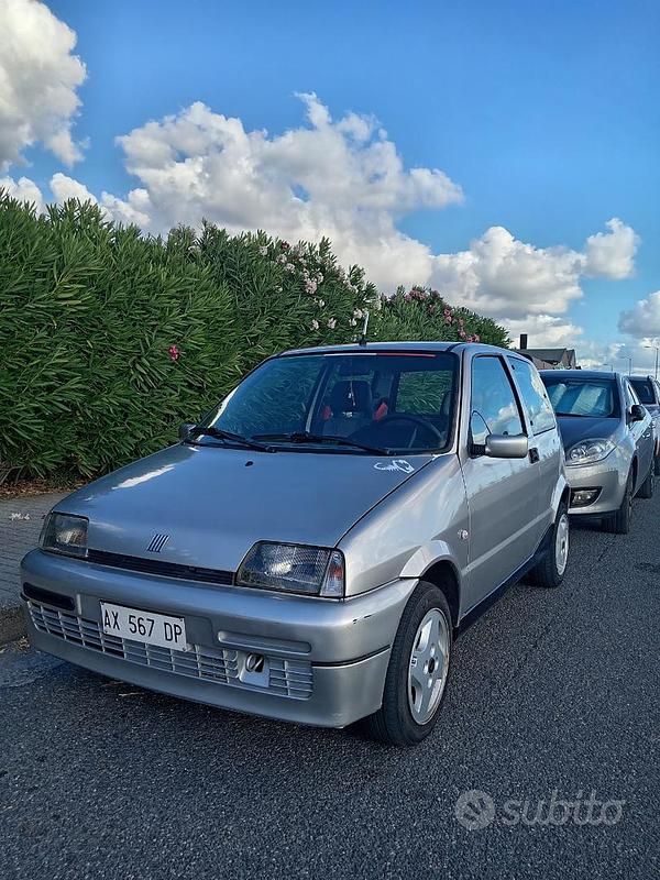 Usata Fiat Cinquecento 54 CV (39 kW) 1998 Grigio Utilitaria