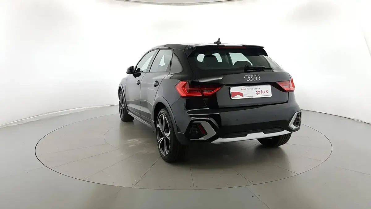 Usata Audi A1 Admired 110 CV (80 kW) 2023 Nero perla SUV