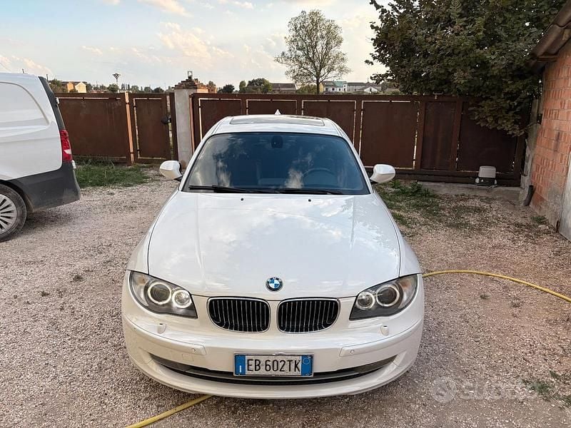 Bianco Usata 2010 BMW 123 Due volumi | 7000 € (Molto cara) - Immagine 1/4
