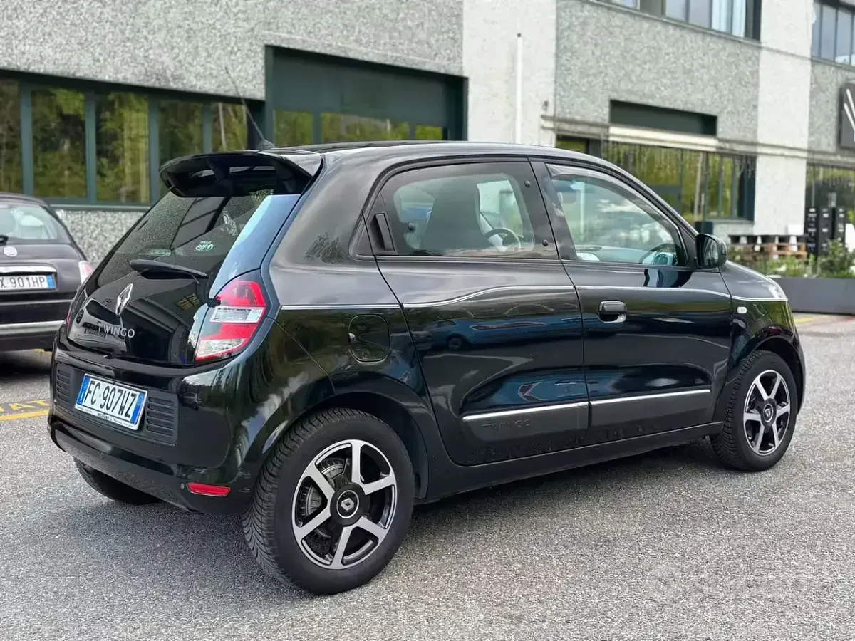 Usata Renault Twingo Intens 69 CV (50 kW) 2016 Nero Utilitaria