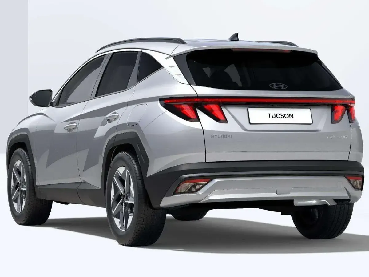 Nuova Hyundai Tucson 150 CV (110 kW) 2026 Shimmering silver SUV