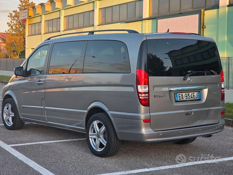 Usata Mercedes Viano 163 CV (119 kW) 2011 Monovolume