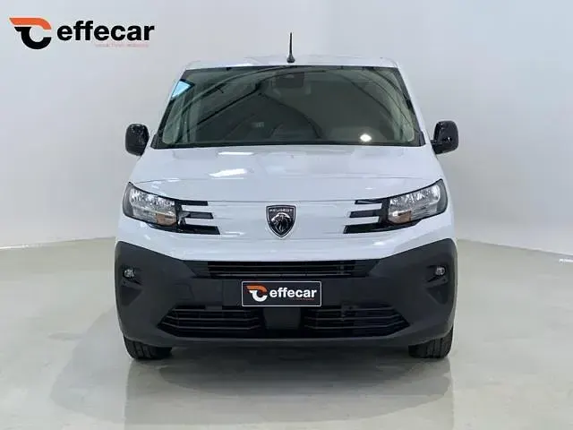 Usata Peugeot Partner 102 CV (75 kW) 2025 Bianco Monovolume