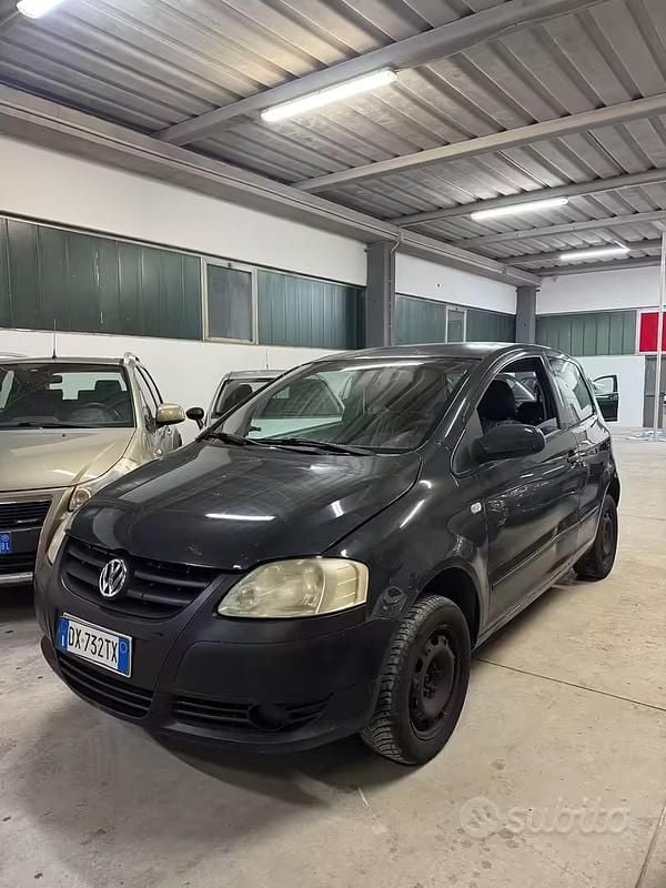 Usata VW Fox Sport 70 CV (51 kW) 2009 Grigio Utilitaria