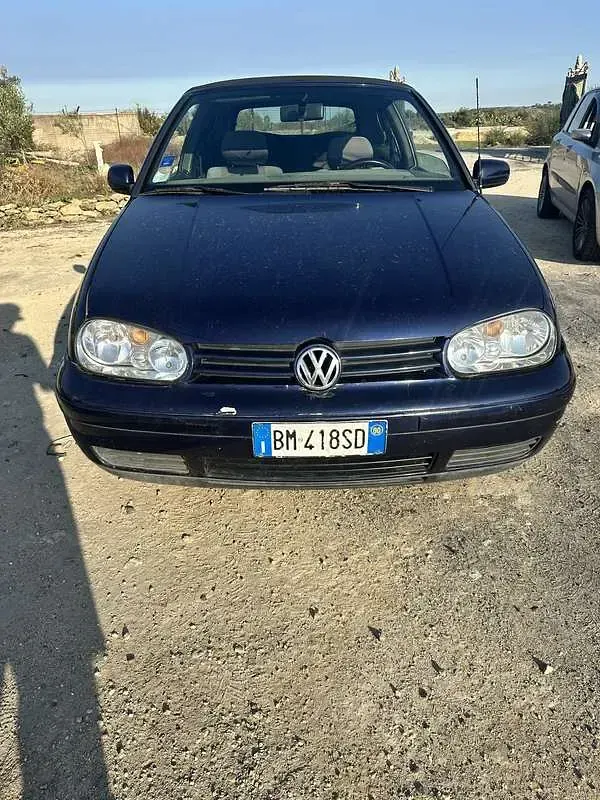 Usata VW Golf Trendline 101 CV (74 kW) 2000 Cabrio