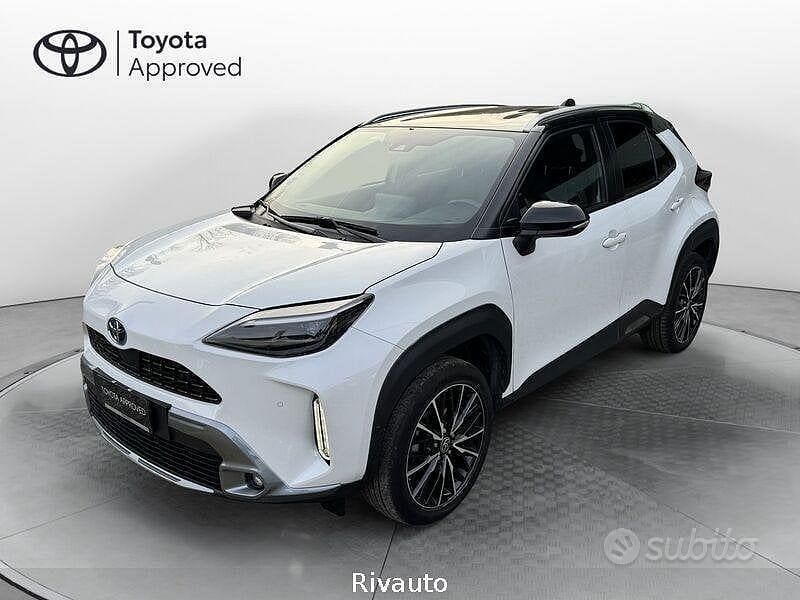 Usata Toyota Yaris Cross 116 CV (85 kW) 2021 Bianco SUV