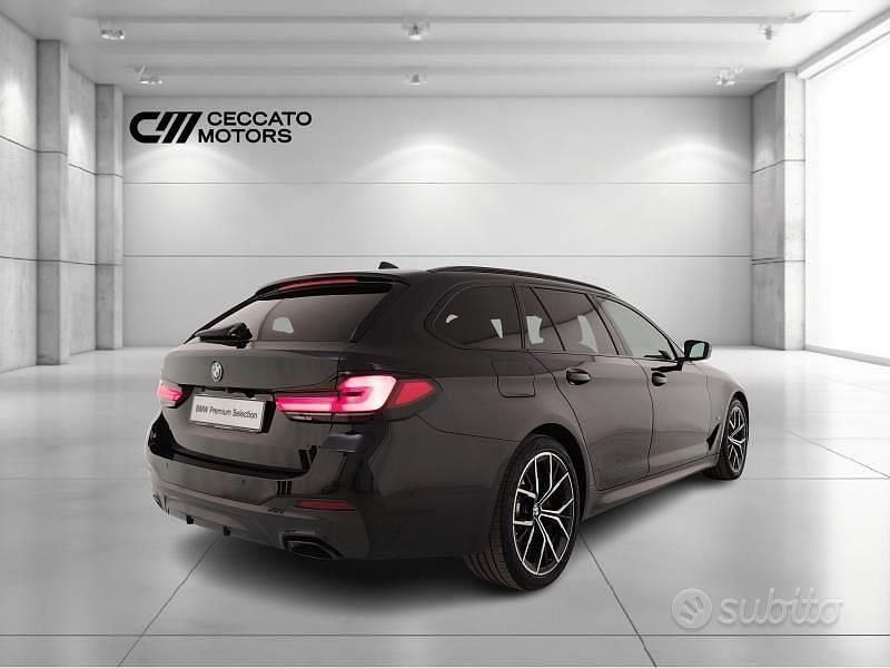 Usata BMW 520 M Sport 190 CV (139 kW) 2023 Nero Station wagon