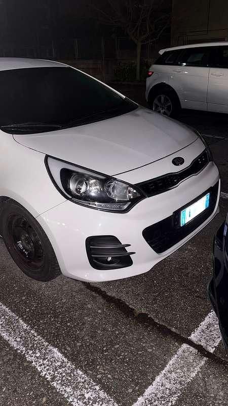 Usata Kia Rio EX 90 CV (66 kW) 2017 Bianco Berlina