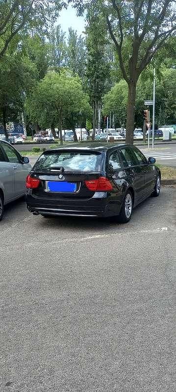 Usata BMW 316 116 CV (85 kW) 2012 Nero Station wagon